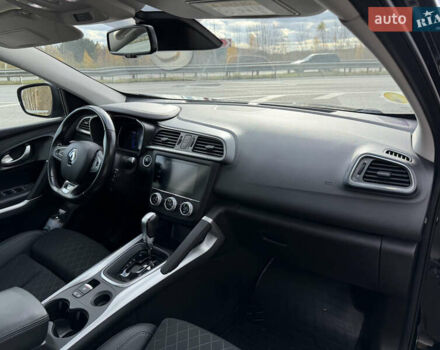 Черный Рено Kadjar, объемом двигателя 1.5 л и пробегом 100 тыс. км за 20900 $, фото 28 на Automoto.ua