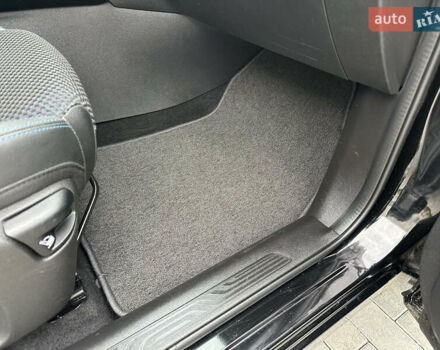 Черный Рено Kadjar, объемом двигателя 1.5 л и пробегом 216 тыс. км за 16700 $, фото 36 на Automoto.ua