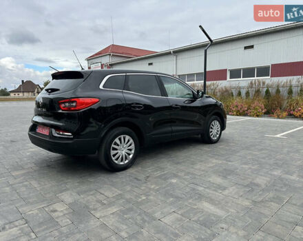Черный Рено Kadjar, объемом двигателя 1.5 л и пробегом 216 тыс. км за 16700 $, фото 13 на Automoto.ua