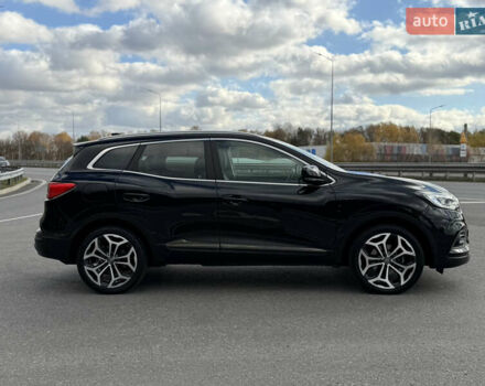 Черный Рено Kadjar, объемом двигателя 1.5 л и пробегом 100 тыс. км за 20900 $, фото 10 на Automoto.ua