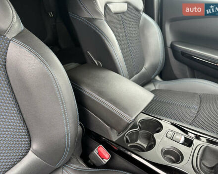 Черный Рено Kadjar, объемом двигателя 1.5 л и пробегом 216 тыс. км за 16700 $, фото 35 на Automoto.ua