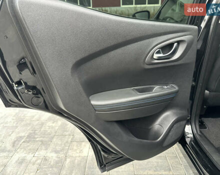 Черный Рено Kadjar, объемом двигателя 1.5 л и пробегом 216 тыс. км за 16700 $, фото 31 на Automoto.ua