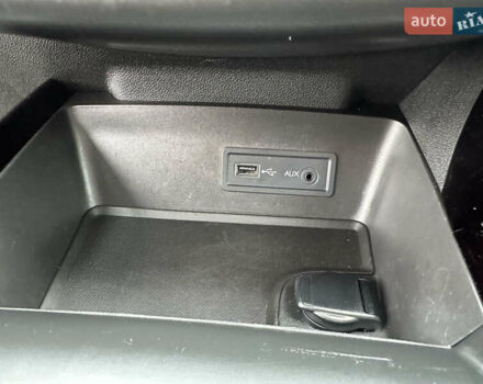 Черный Рено Kadjar, объемом двигателя 1.5 л и пробегом 216 тыс. км за 16700 $, фото 47 на Automoto.ua