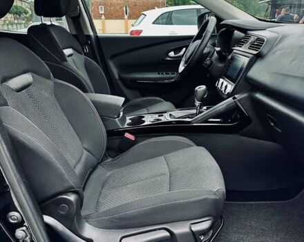 Черный Рено Kadjar, объемом двигателя 1.5 л и пробегом 108 тыс. км за 18500 $, фото 9 на Automoto.ua