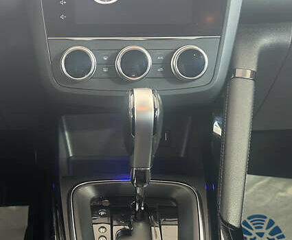 Черный Рено Kadjar, объемом двигателя 1.5 л и пробегом 189 тыс. км за 18950 $, фото 13 на Automoto.ua