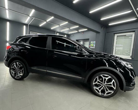 Черный Рено Kadjar, объемом двигателя 1.46 л и пробегом 193 тыс. км за 22800 $, фото 11 на Automoto.ua