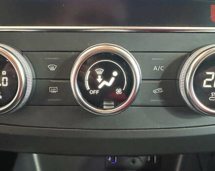 Черный Рено Kadjar, объемом двигателя 1.5 л и пробегом 189 тыс. км за 18950 $, фото 14 на Automoto.ua