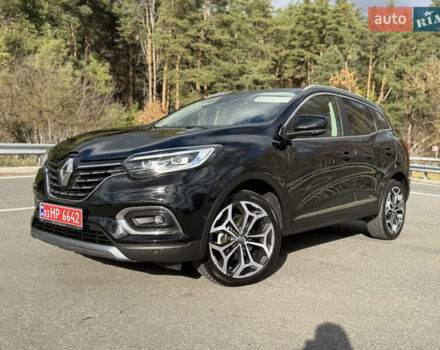 Черный Рено Kadjar, объемом двигателя 1.5 л и пробегом 100 тыс. км за 20900 $, фото 1 на Automoto.ua