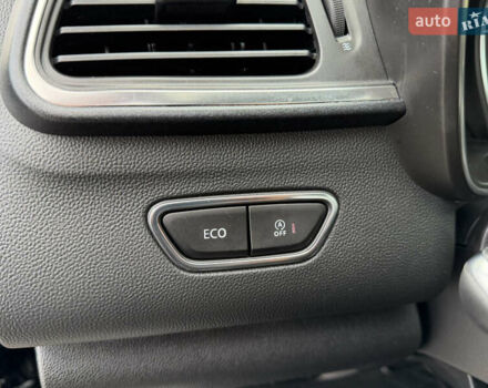 Черный Рено Kadjar, объемом двигателя 1.5 л и пробегом 100 тыс. км за 20900 $, фото 48 на Automoto.ua