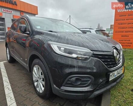 Черный Рено Kadjar, объемом двигателя 1.5 л и пробегом 127 тыс. км за 19999 $, фото 2 на Automoto.ua