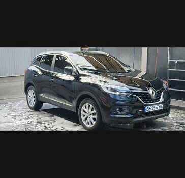 Черный Рено Kadjar, объемом двигателя 1.46 л и пробегом 162 тыс. км за 17500 $, фото 1 на Automoto.ua