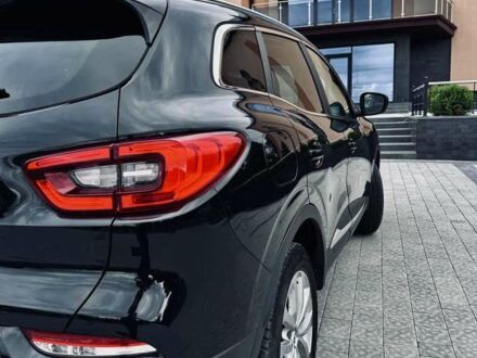 Черный Рено Kadjar, объемом двигателя 1.5 л и пробегом 108 тыс. км за 17500 $, фото 1 на Automoto.ua