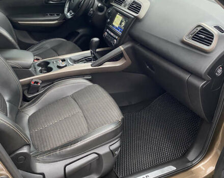 Коричневый Рено Kadjar, объемом двигателя 1.6 л и пробегом 204 тыс. км за 15600 $, фото 8 на Automoto.ua