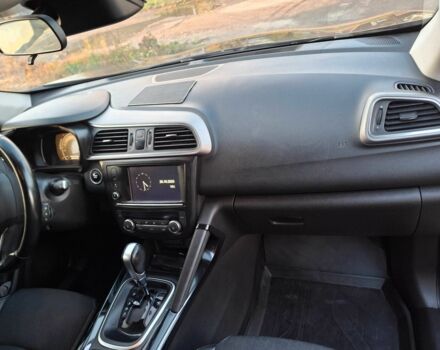 Коричневый Рено Kadjar, объемом двигателя 1.5 л и пробегом 146 тыс. км за 16600 $, фото 21 на Automoto.ua