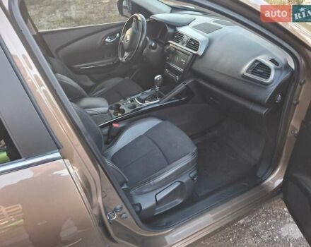Коричневый Рено Kadjar, объемом двигателя 1.5 л и пробегом 146 тыс. км за 16600 $, фото 18 на Automoto.ua