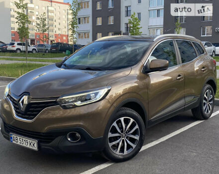 Коричневий Рено Kadjar, об'ємом двигуна 1.46 л та пробігом 106 тис. км за 18500 $, фото 4 на Automoto.ua