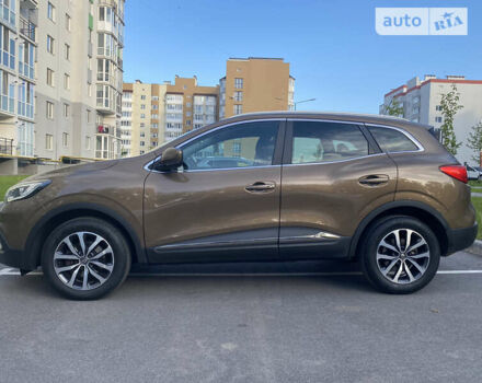 Коричневый Рено Kadjar, объемом двигателя 1.46 л и пробегом 106 тыс. км за 18500 $, фото 64 на Automoto.ua