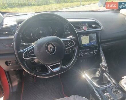 Красный Рено Kadjar, объемом двигателя 1.46 л и пробегом 260 тыс. км за 14499 $, фото 24 на Automoto.ua