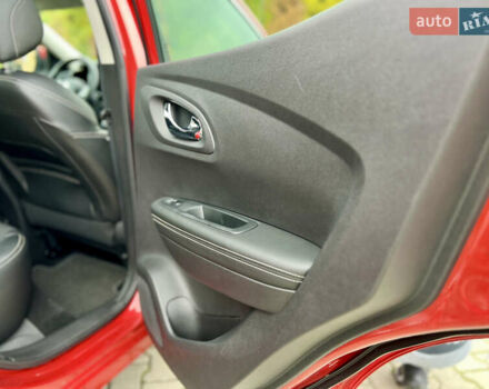 Красный Рено Kadjar, объемом двигателя 1.46 л и пробегом 248 тыс. км за 13950 $, фото 73 на Automoto.ua