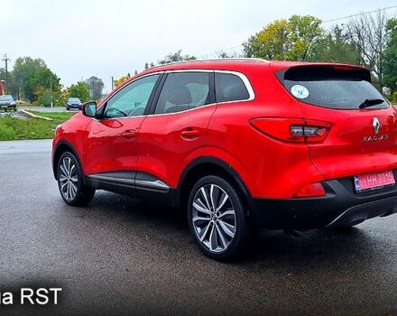 Красный Рено Kadjar, объемом двигателя 1.6 л и пробегом 140 тыс. км за 15300 $, фото 3 на Automoto.ua