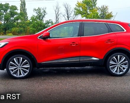 Красный Рено Kadjar, объемом двигателя 1.6 л и пробегом 140 тыс. км за 15300 $, фото 1 на Automoto.ua