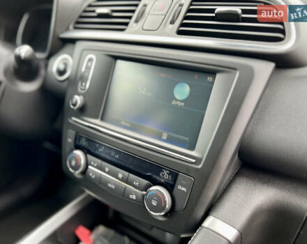 Красный Рено Kadjar, объемом двигателя 1.46 л и пробегом 248 тыс. км за 13950 $, фото 87 на Automoto.ua