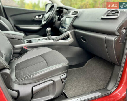 Красный Рено Kadjar, объемом двигателя 1.46 л и пробегом 248 тыс. км за 13950 $, фото 81 на Automoto.ua