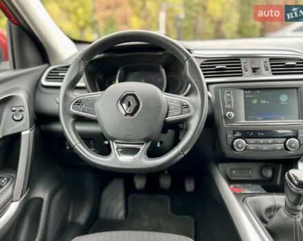 Красный Рено Kadjar, объемом двигателя 1.46 л и пробегом 248 тыс. км за 13950 $, фото 61 на Automoto.ua