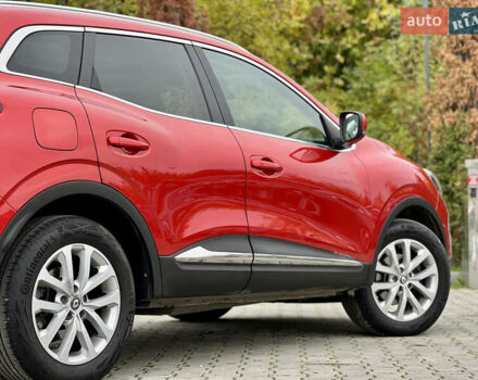 Красный Рено Kadjar, объемом двигателя 1.46 л и пробегом 248 тыс. км за 13950 $, фото 26 на Automoto.ua