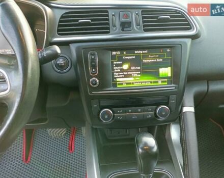 Красный Рено Kadjar, объемом двигателя 1.46 л и пробегом 285 тыс. км за 14250 $, фото 47 на Automoto.ua