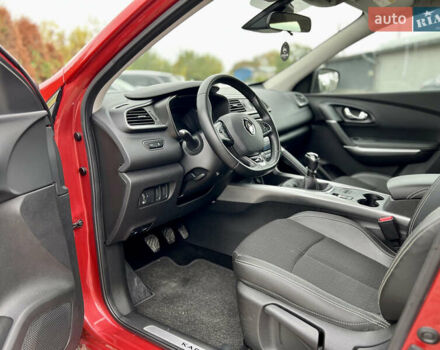 Красный Рено Kadjar, объемом двигателя 1.46 л и пробегом 248 тыс. км за 13950 $, фото 43 на Automoto.ua