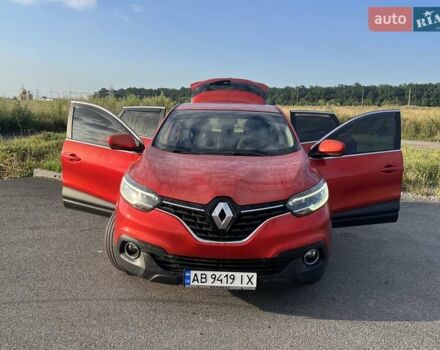Красный Рено Kadjar, объемом двигателя 1.46 л и пробегом 205 тыс. км за 13300 $, фото 7 на Automoto.ua