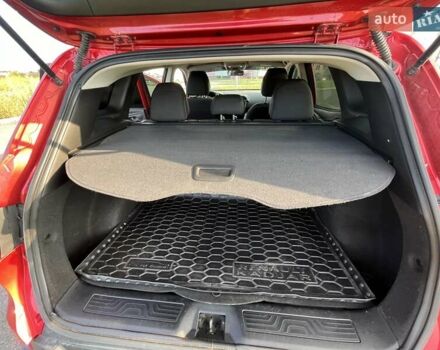 Красный Рено Kadjar, объемом двигателя 1.46 л и пробегом 205 тыс. км за 13300 $, фото 17 на Automoto.ua