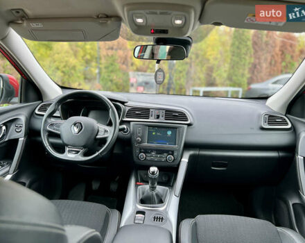 Красный Рено Kadjar, объемом двигателя 1.46 л и пробегом 248 тыс. км за 13950 $, фото 65 на Automoto.ua
