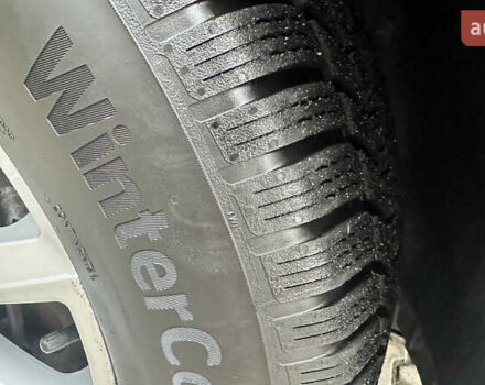 Красный Рено Kadjar, объемом двигателя 1.2 л и пробегом 220 тыс. км за 14300 $, фото 24 на Automoto.ua