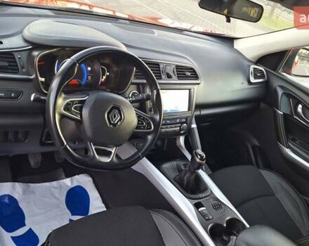 Красный Рено Kadjar, объемом двигателя 1.6 л и пробегом 243 тыс. км за 13900 $, фото 27 на Automoto.ua