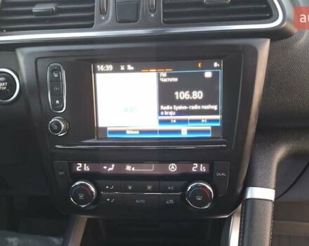 Красный Рено Kadjar, объемом двигателя 1.6 л и пробегом 243 тыс. км за 13900 $, фото 20 на Automoto.ua