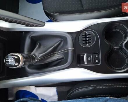 Красный Рено Kadjar, объемом двигателя 1.6 л и пробегом 243 тыс. км за 13900 $, фото 23 на Automoto.ua