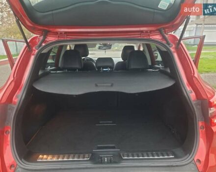 Красный Рено Kadjar, объемом двигателя 1.6 л и пробегом 210 тыс. км за 16500 $, фото 4 на Automoto.ua