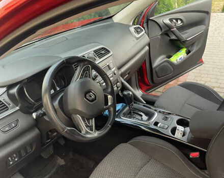 Красный Рено Kadjar, объемом двигателя 1.5 л и пробегом 263 тыс. км за 13350 $, фото 11 на Automoto.ua