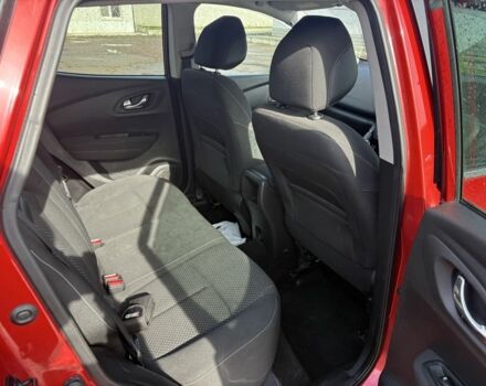 Красный Рено Kadjar, объемом двигателя 1.5 л и пробегом 120 тыс. км за 5700 $, фото 12 на Automoto.ua