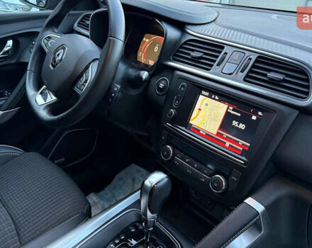 Красный Рено Kadjar, объемом двигателя 1.2 л и пробегом 200 тыс. км за 14200 $, фото 18 на Automoto.ua
