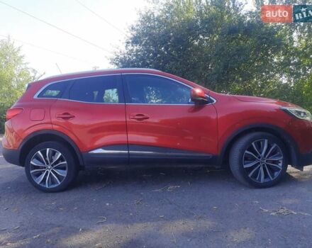 Красный Рено Kadjar, объемом двигателя 1.6 л и пробегом 210 тыс. км за 16700 $, фото 6 на Automoto.ua