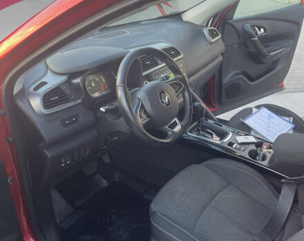 Красный Рено Kadjar, объемом двигателя 1.5 л и пробегом 263 тыс. км за 13350 $, фото 21 на Automoto.ua