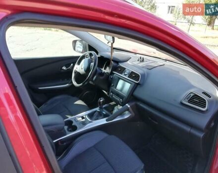 Червоний Рено Kadjar, об'ємом двигуна 1.46 л та пробігом 243 тис. км за 13500 $, фото 14 на Automoto.ua