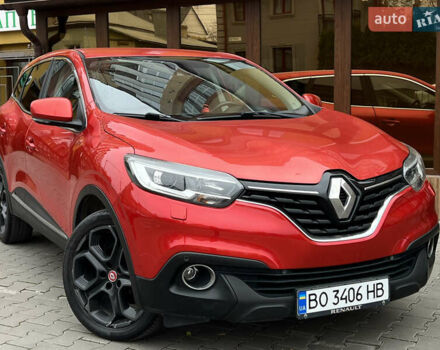 Красный Рено Kadjar, объемом двигателя 1.5 л и пробегом 196 тыс. км за 13950 $, фото 1 на Automoto.ua