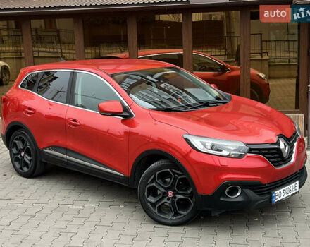 Красный Рено Kadjar, объемом двигателя 1.5 л и пробегом 196 тыс. км за 13950 $, фото 2 на Automoto.ua