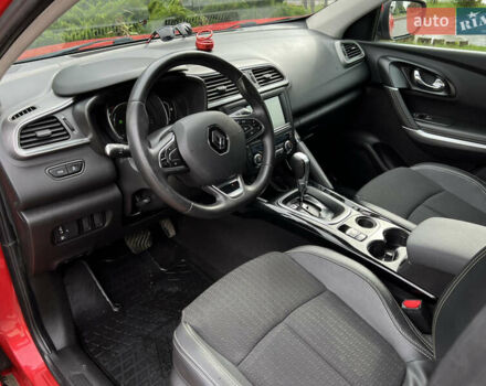 Красный Рено Kadjar, объемом двигателя 1.5 л и пробегом 196 тыс. км за 13950 $, фото 55 на Automoto.ua