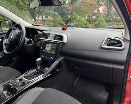 Красный Рено Kadjar, объемом двигателя 1.5 л и пробегом 195 тыс. км за 14444 $, фото 10 на Automoto.ua