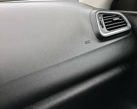 Красный Рено Kadjar, объемом двигателя 1.46 л и пробегом 185 тыс. км за 18500 $, фото 16 на Automoto.ua